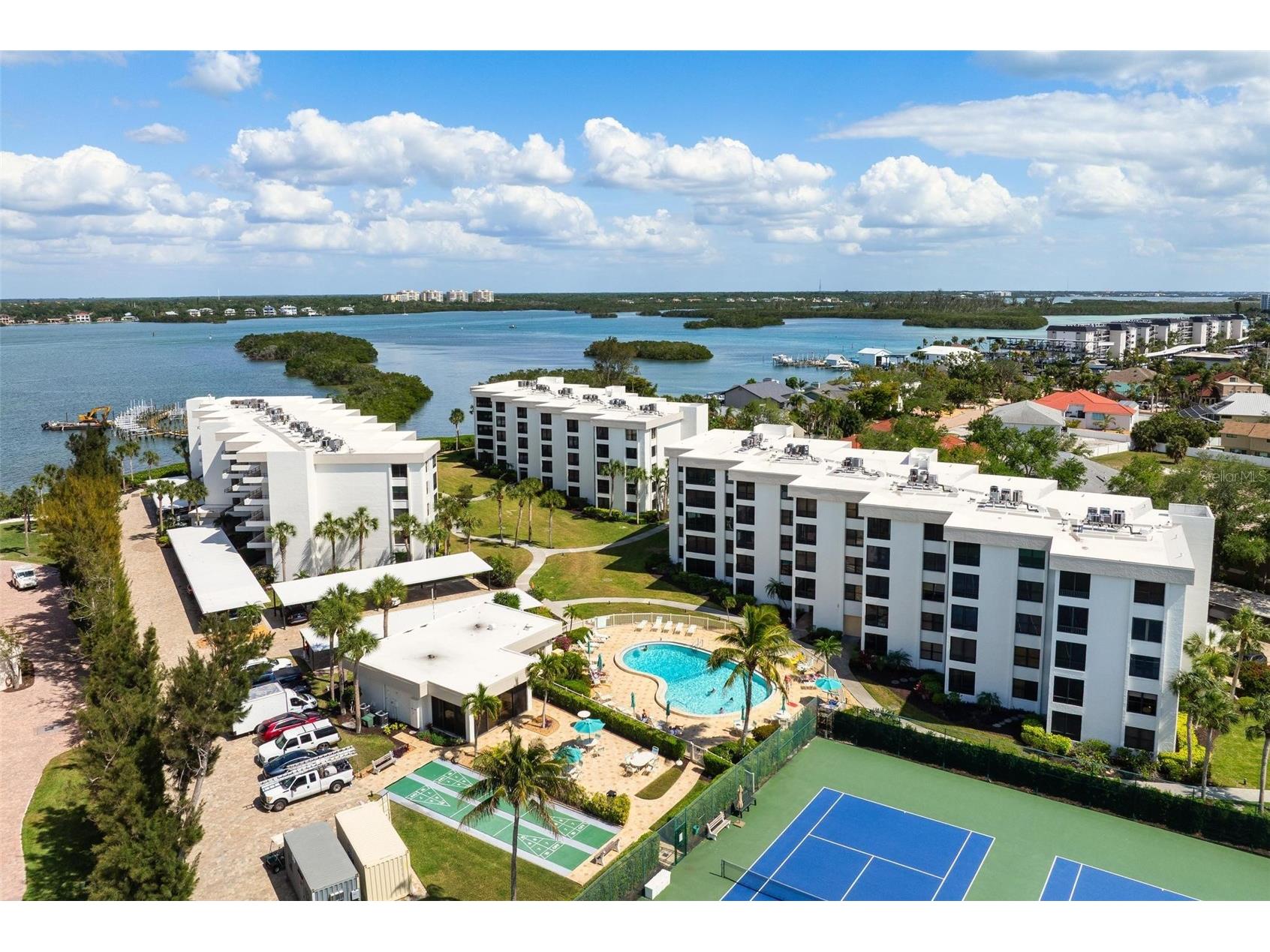 8767 Midnight Pass Road #505F Sarasota FL 34242 - INTRACOASTAL WATERWAY A4686097 image1