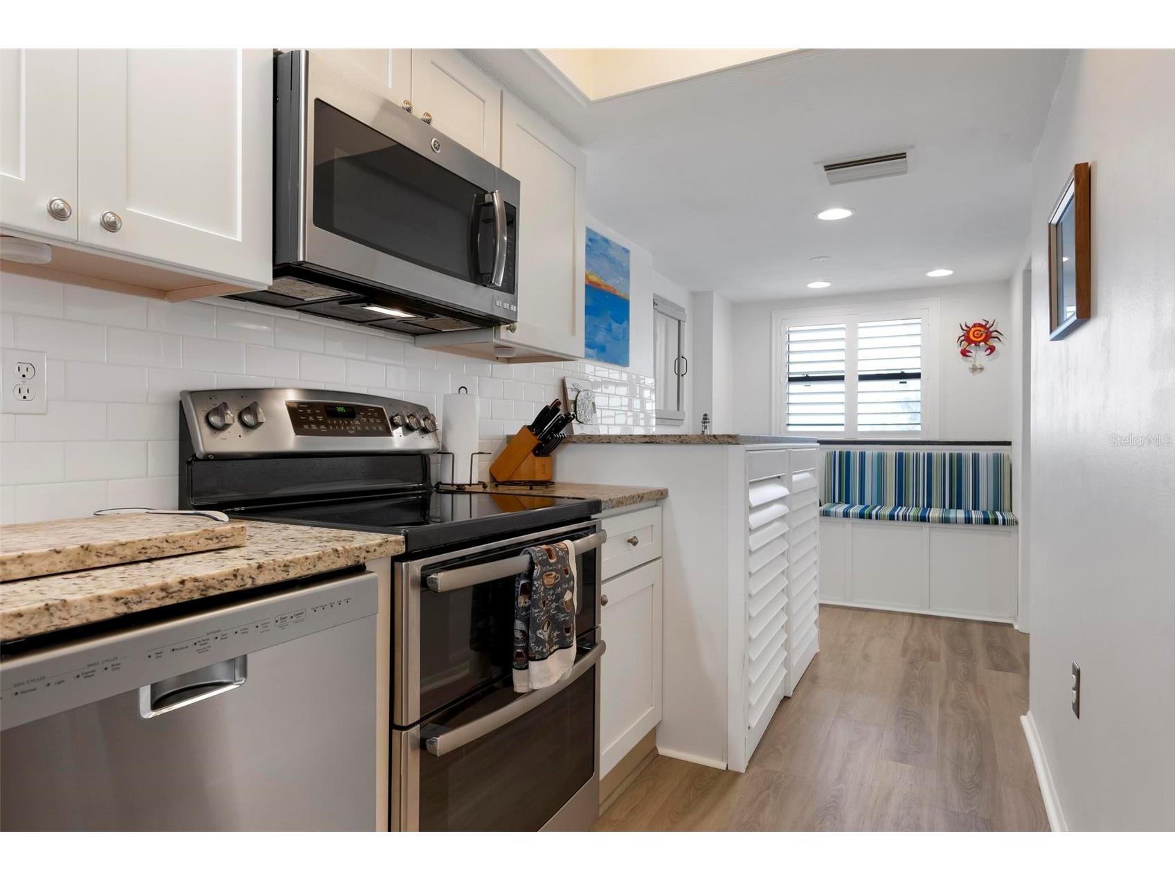 8767 Midnight Pass Road #505F Sarasota FL 34242 - INTRACOASTAL WATERWAY A4686097 image14