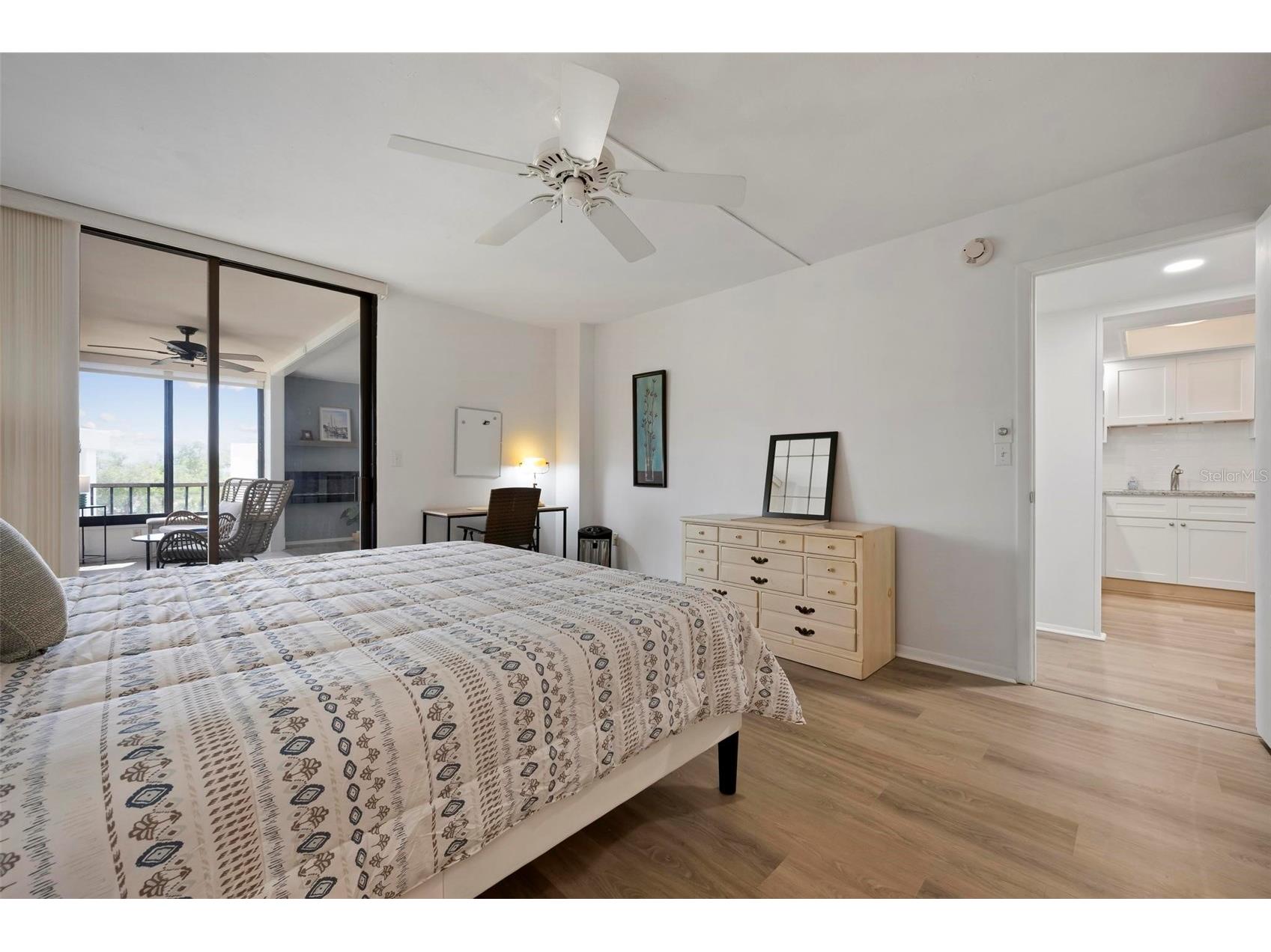 8767 Midnight Pass Road #505F Sarasota FL 34242 - INTRACOASTAL WATERWAY A4686097 image18