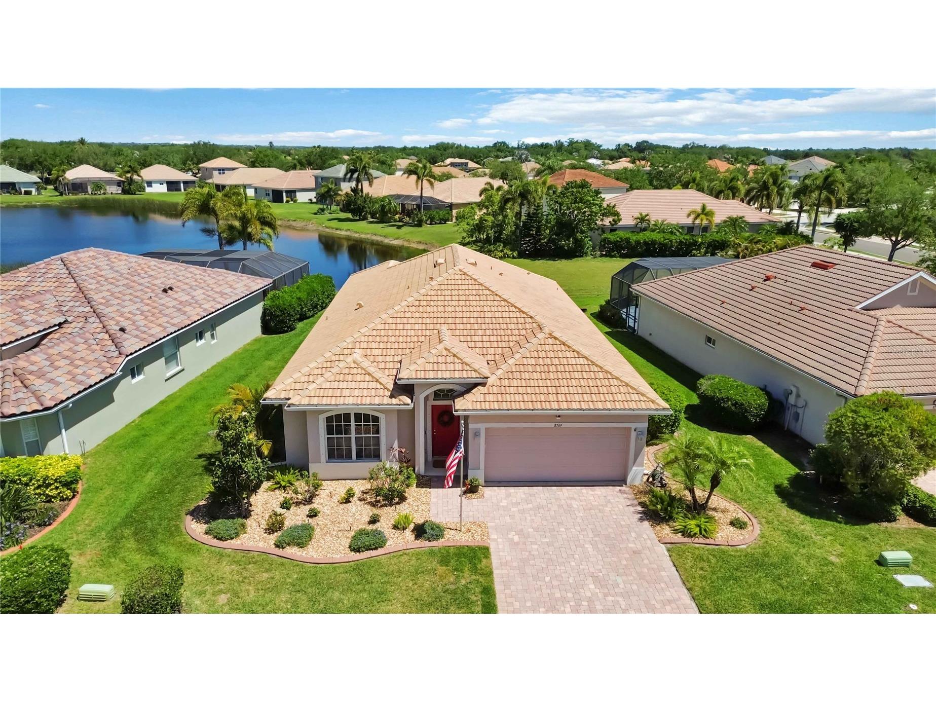 8769 Monterey Bay Loop Bradenton FL 34212 A4689555 image1