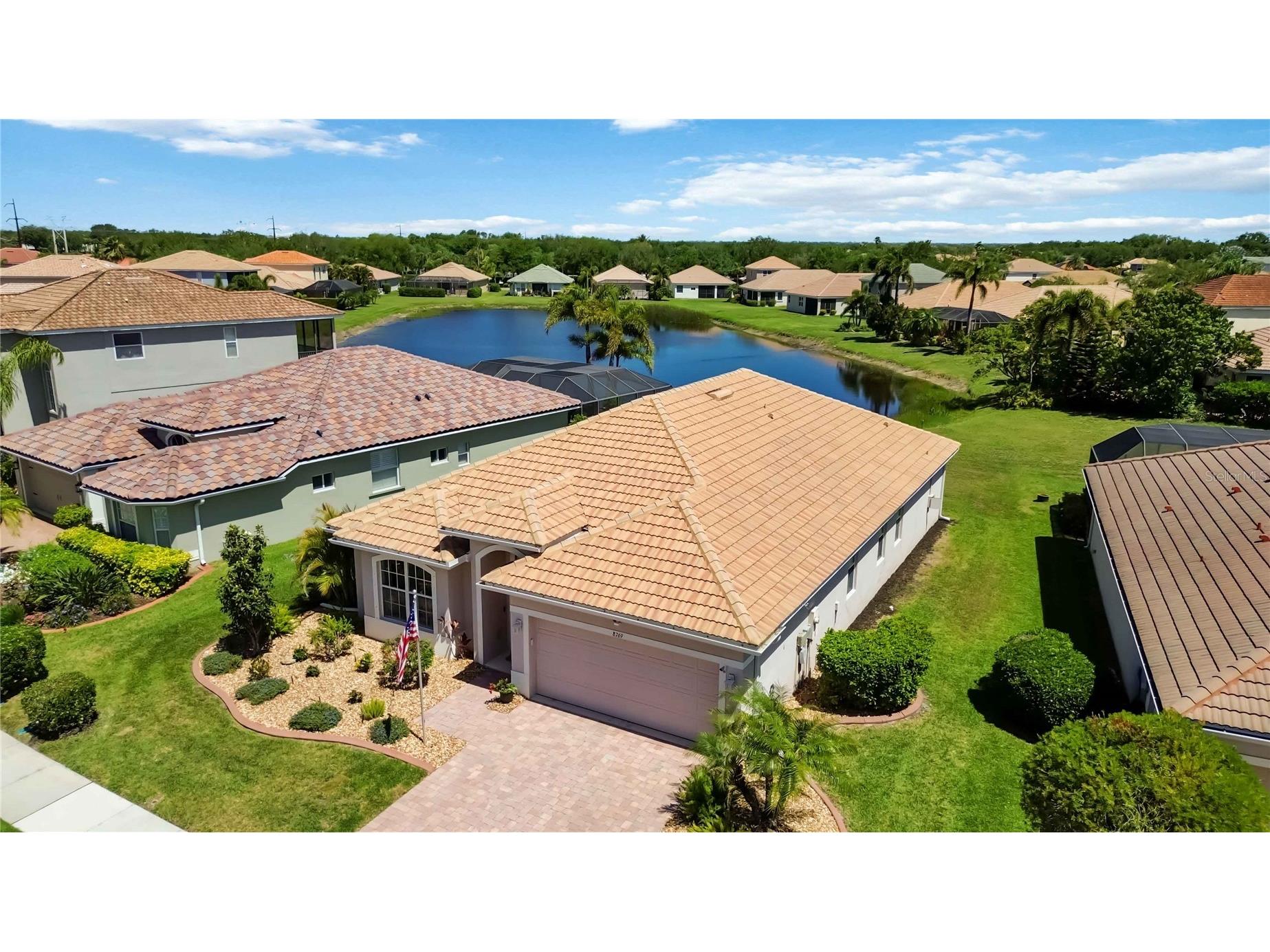 8769 Monterey Bay Loop Bradenton FL 34212 A4689555 image2