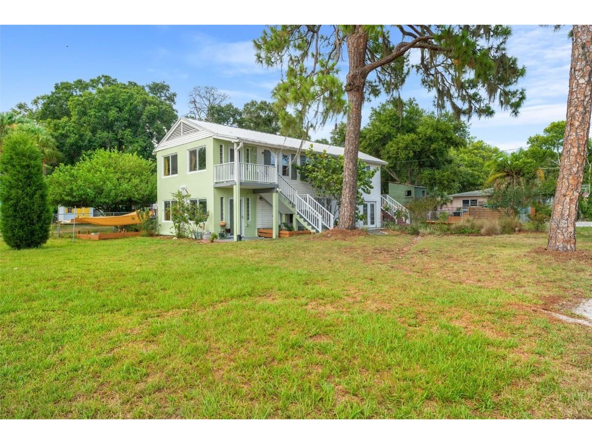 877 36th Avenue S Saint Petersburg FL 33705 - LAKE MAGGIORE T3543946 image1