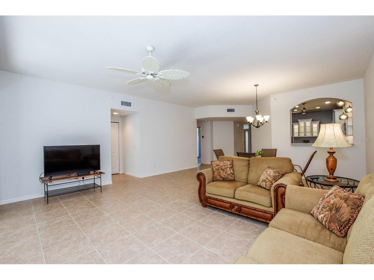 877 Tartan Drive #102 Venice FL 34293 N6143053 image8