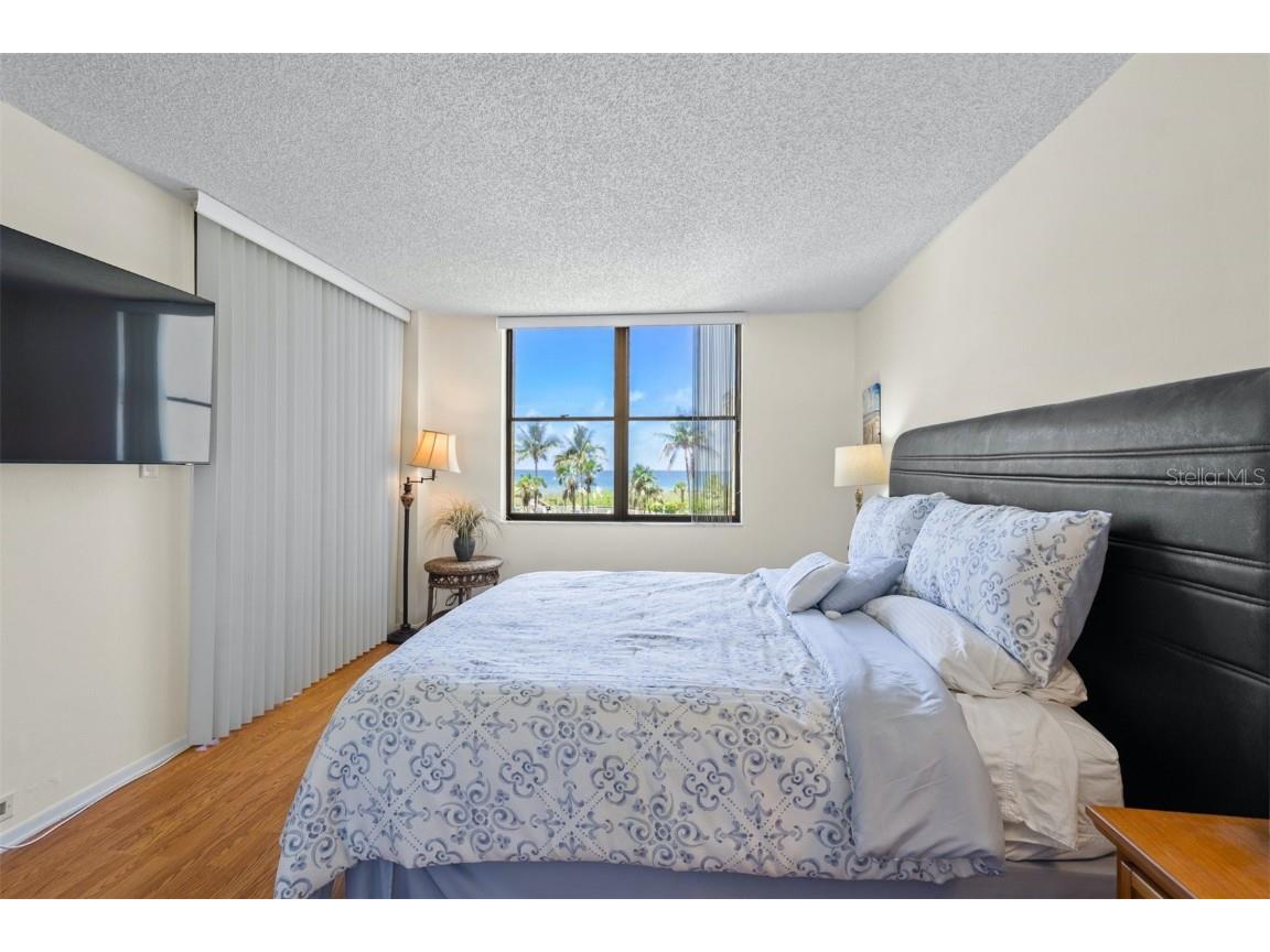8770 Midnight Pass Road #302B Sarasota FL 34242 A4573996 image16