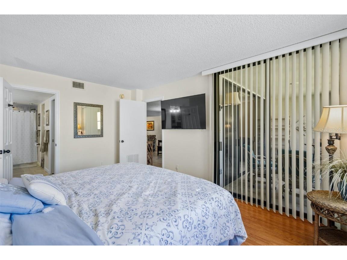 8770 Midnight Pass Road #302B Sarasota FL 34242 A4573996 image17