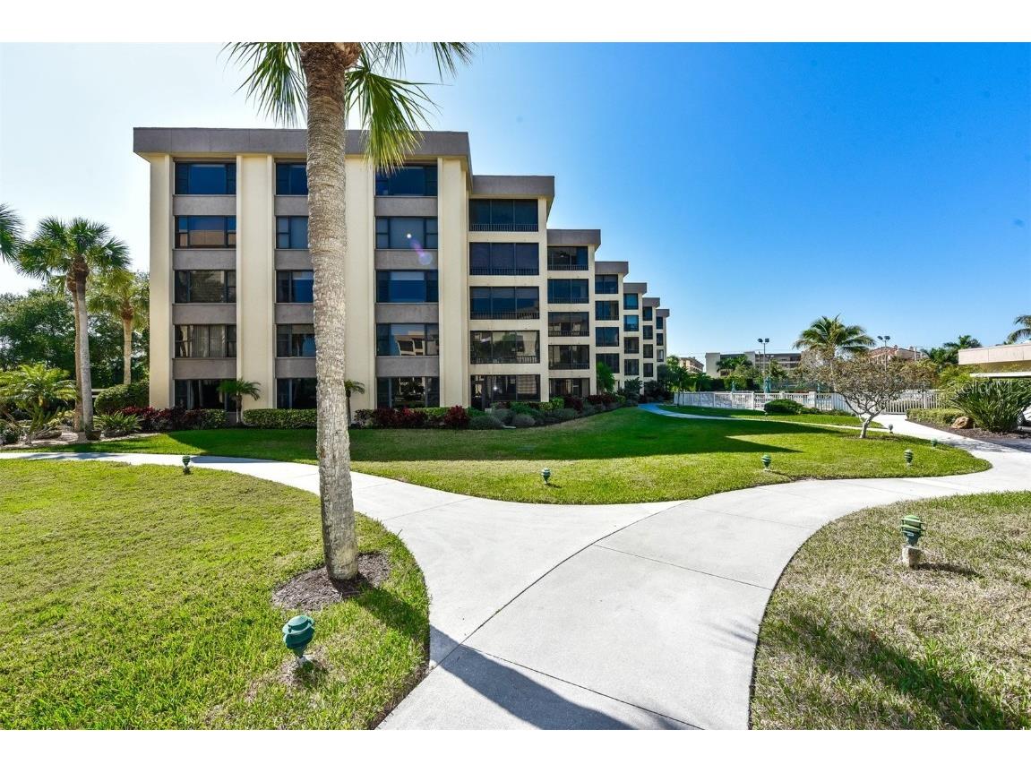 8770 Midnight Pass Road #302B Sarasota FL 34242 A4573996 image31
