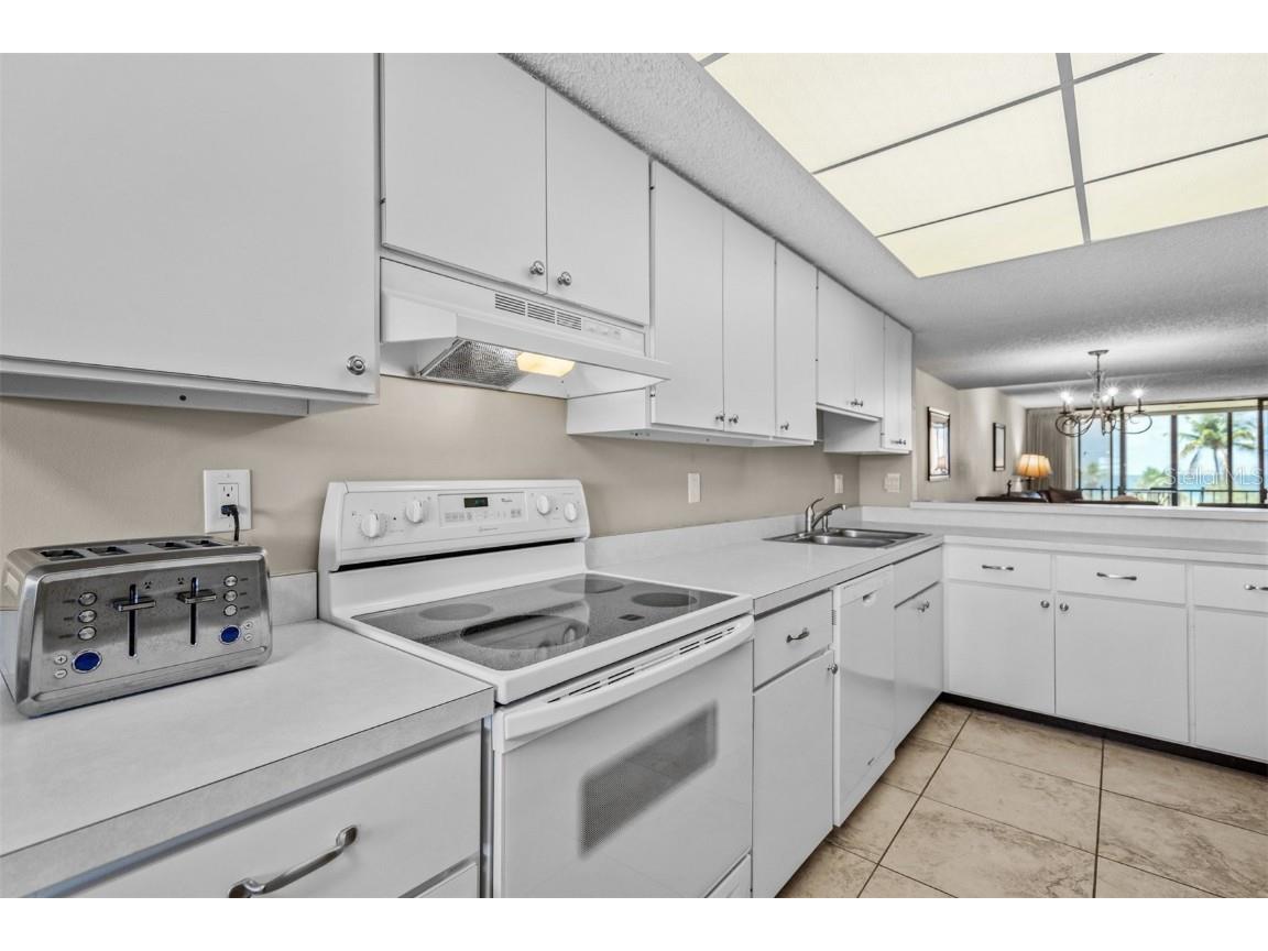 8770 Midnight Pass Road #302B Sarasota FL 34242 A4573996 image7