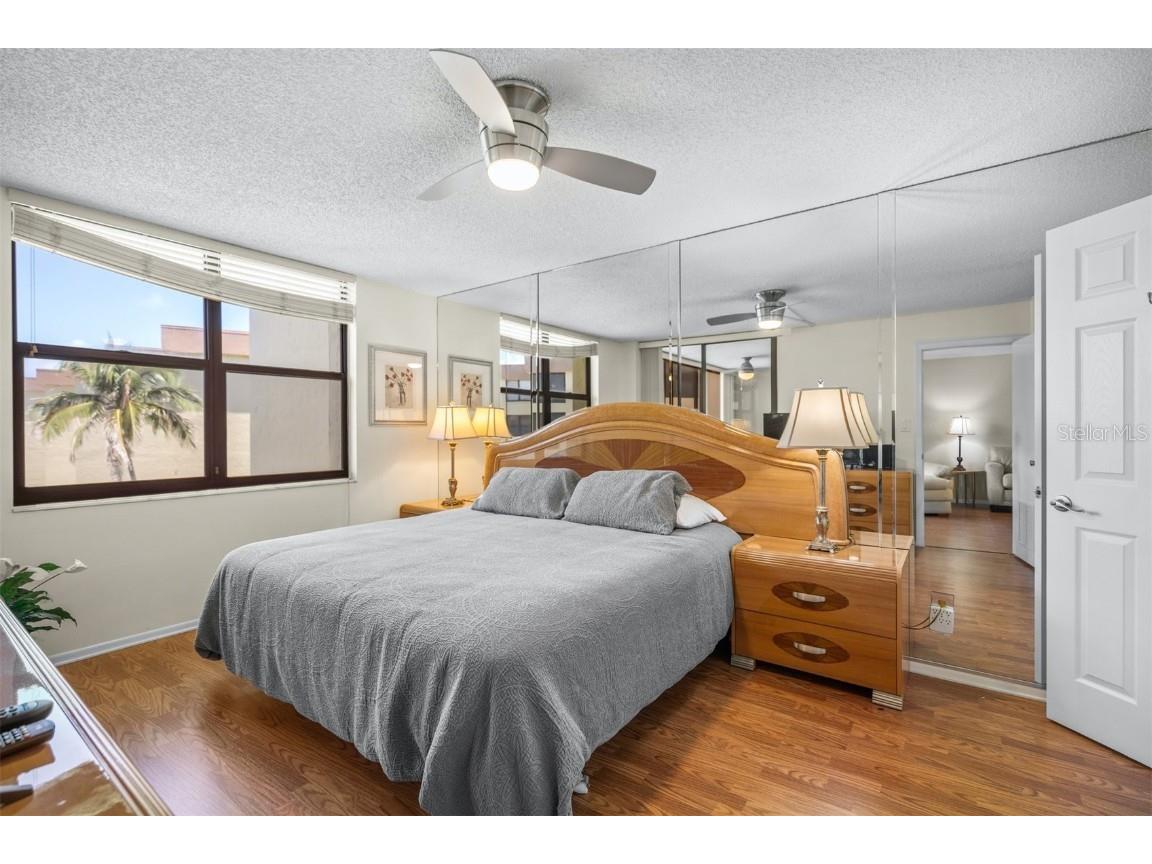 8770 Midnight Pass Road #402B Sarasota FL 34242 A4574241 image18