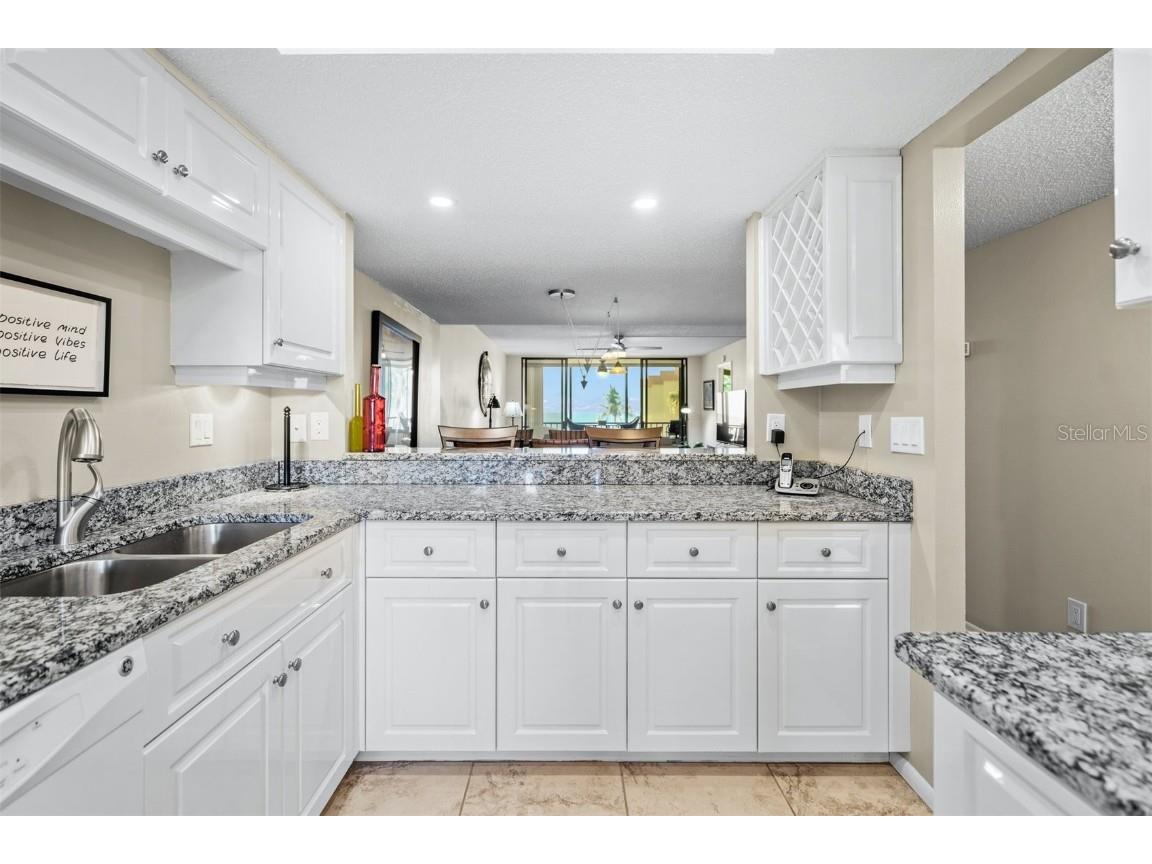 8770 Midnight Pass Road #402B Sarasota FL 34242 A4574241 image7