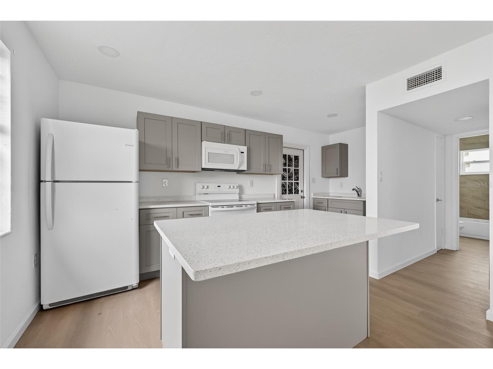 8772 Herbison Avenue North Port FL 34287 C7526945 image9