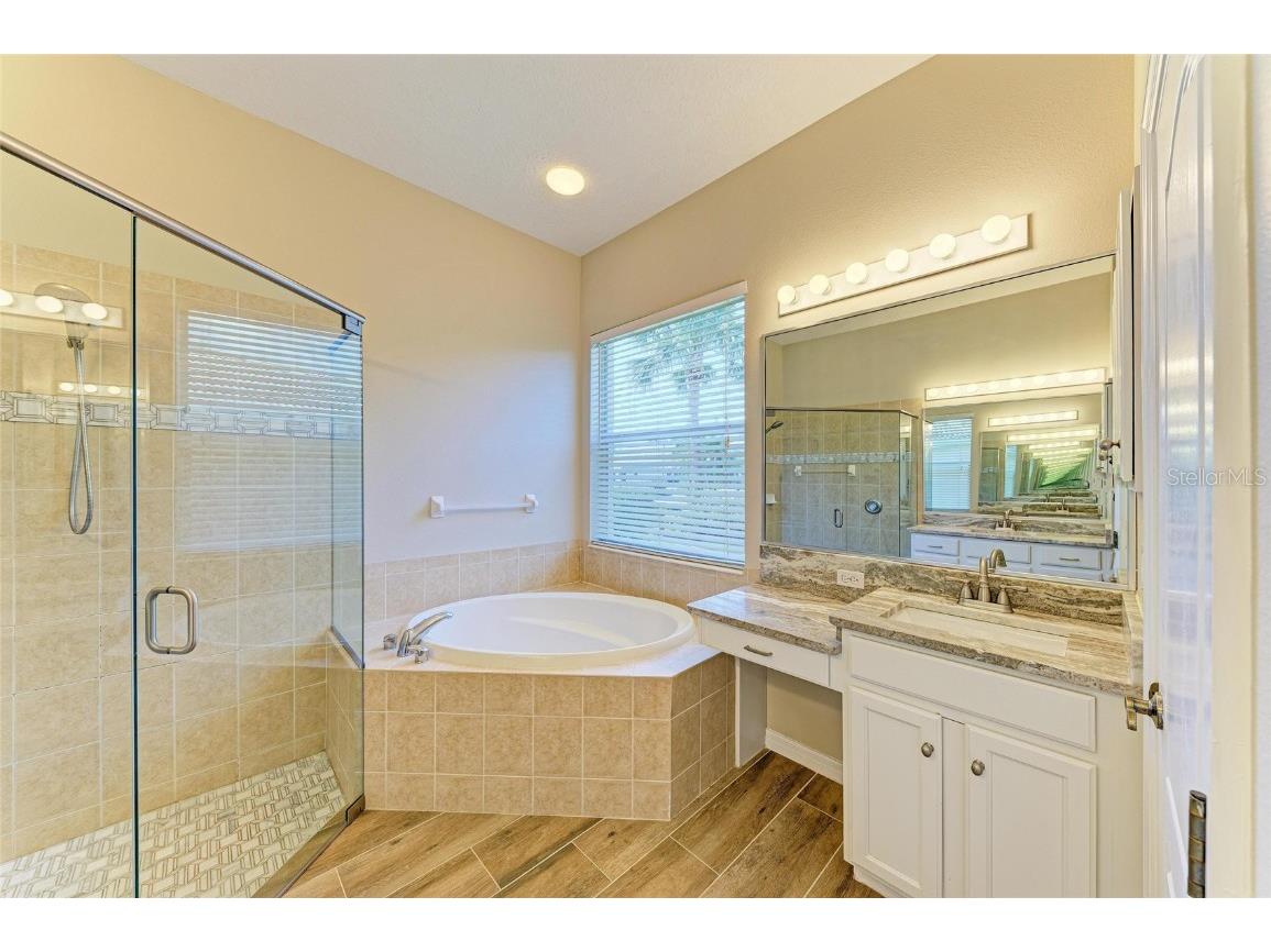 8772 Stone Harbour Loop Bradenton FL 34212 A4672264 image28