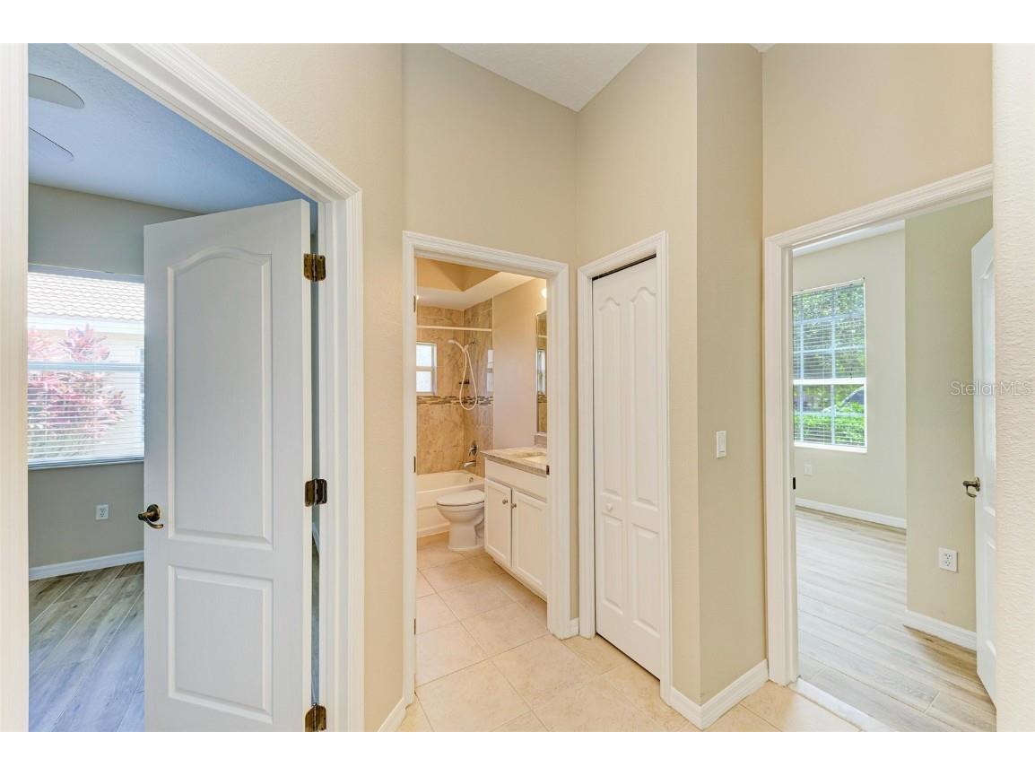 8772 Stone Harbour Loop Bradenton FL 34212 A4672264 image32