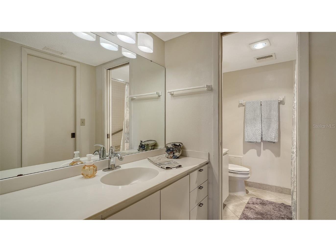 8773 Midnight Pass Road #102G Sarasota FL 34242 A4674136 image27