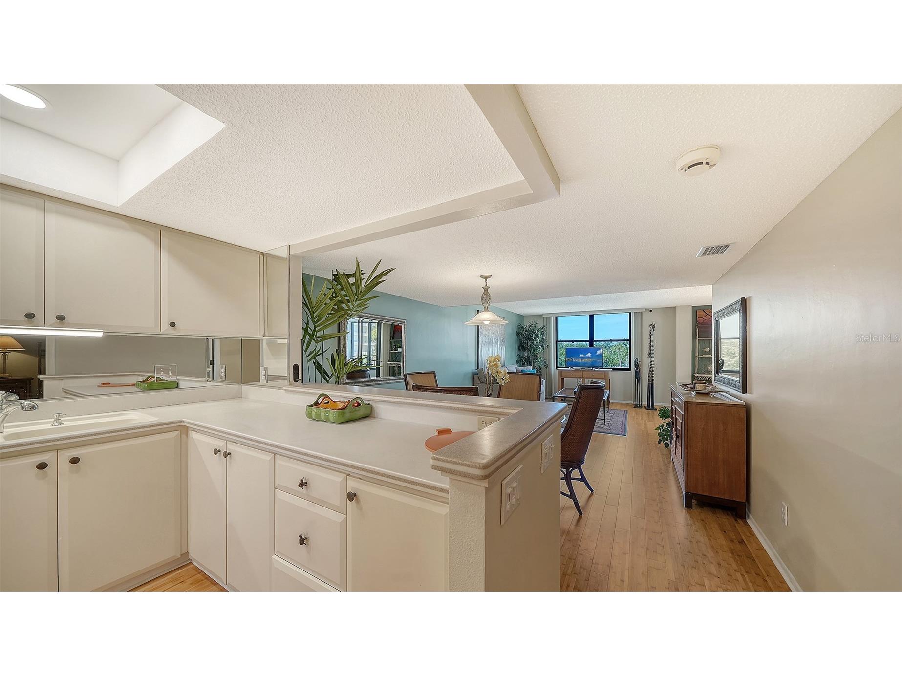 8773 Midnight Pass Road #302G Sarasota FL 34242 - INTER-COASTAL WATERWAY A4691760 image4