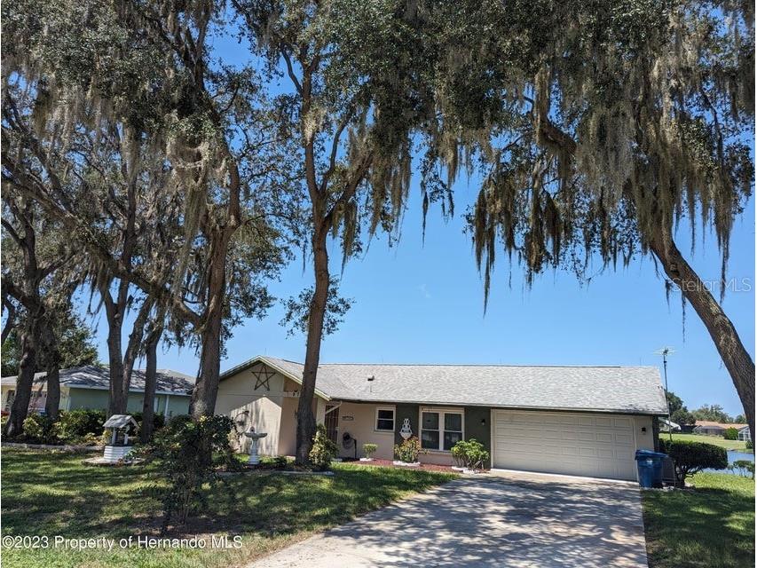 8775 Heather Boulevard Weeki Wachee FL 34613 T3440900 image1