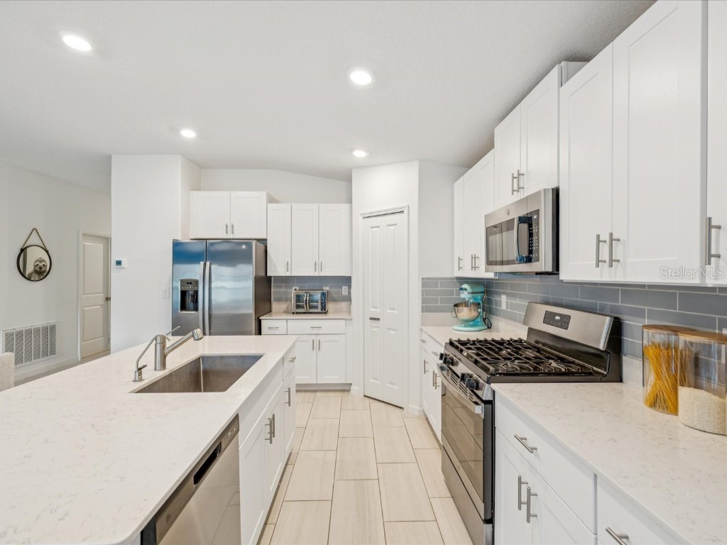 8775 Little Bluestem Drive Land O Lakes FL 34637 TB8416159 image4