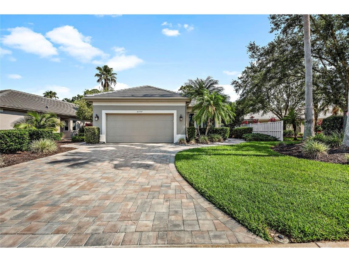 8777 49th Terrace E Bradenton FL 34211 A4569898 image1