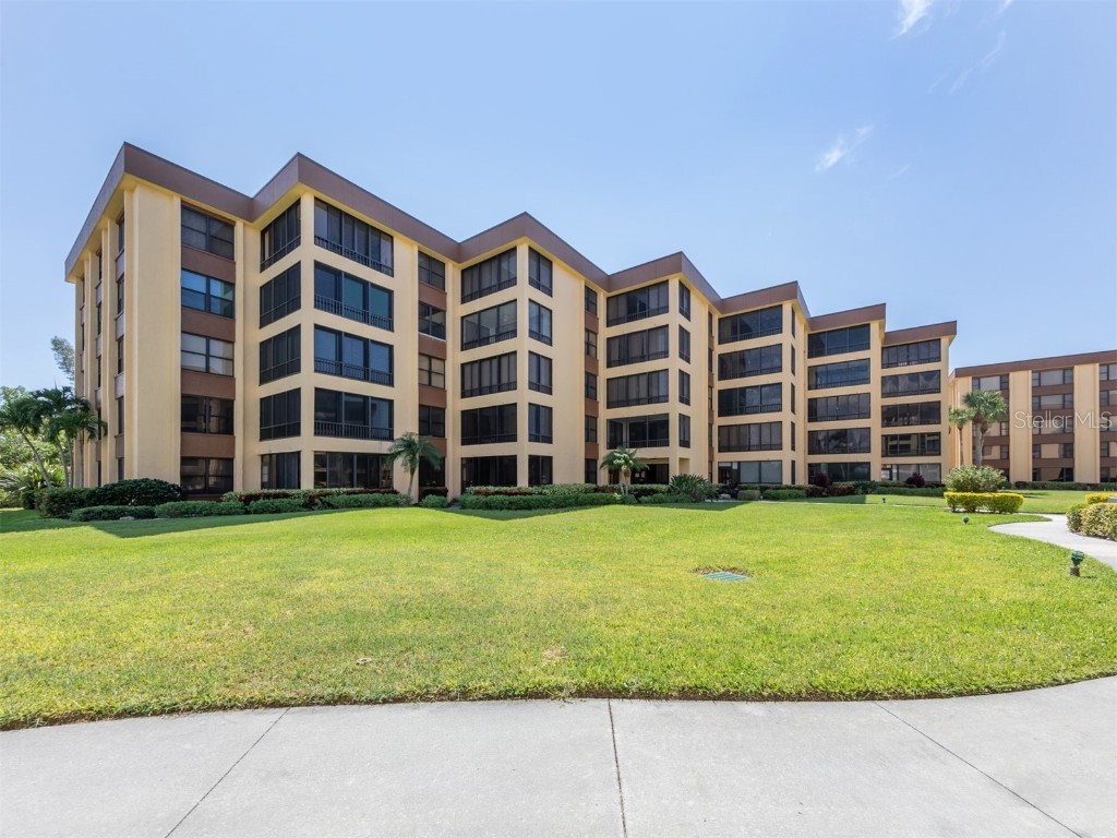 8779 Midnight Pass Road #202H Sarasota FL 34242 - INTRACOASTAL WATERWAY A4582690 image1