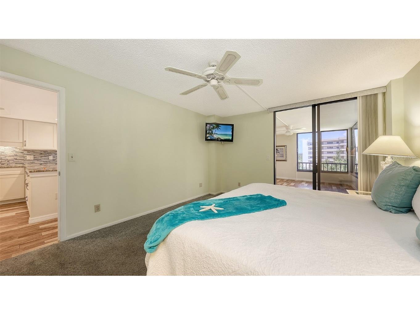 8779 Midnight Pass Road #401H Sarasota FL 34242 - INTERCOASTAL WATERWAY A4661131 image24