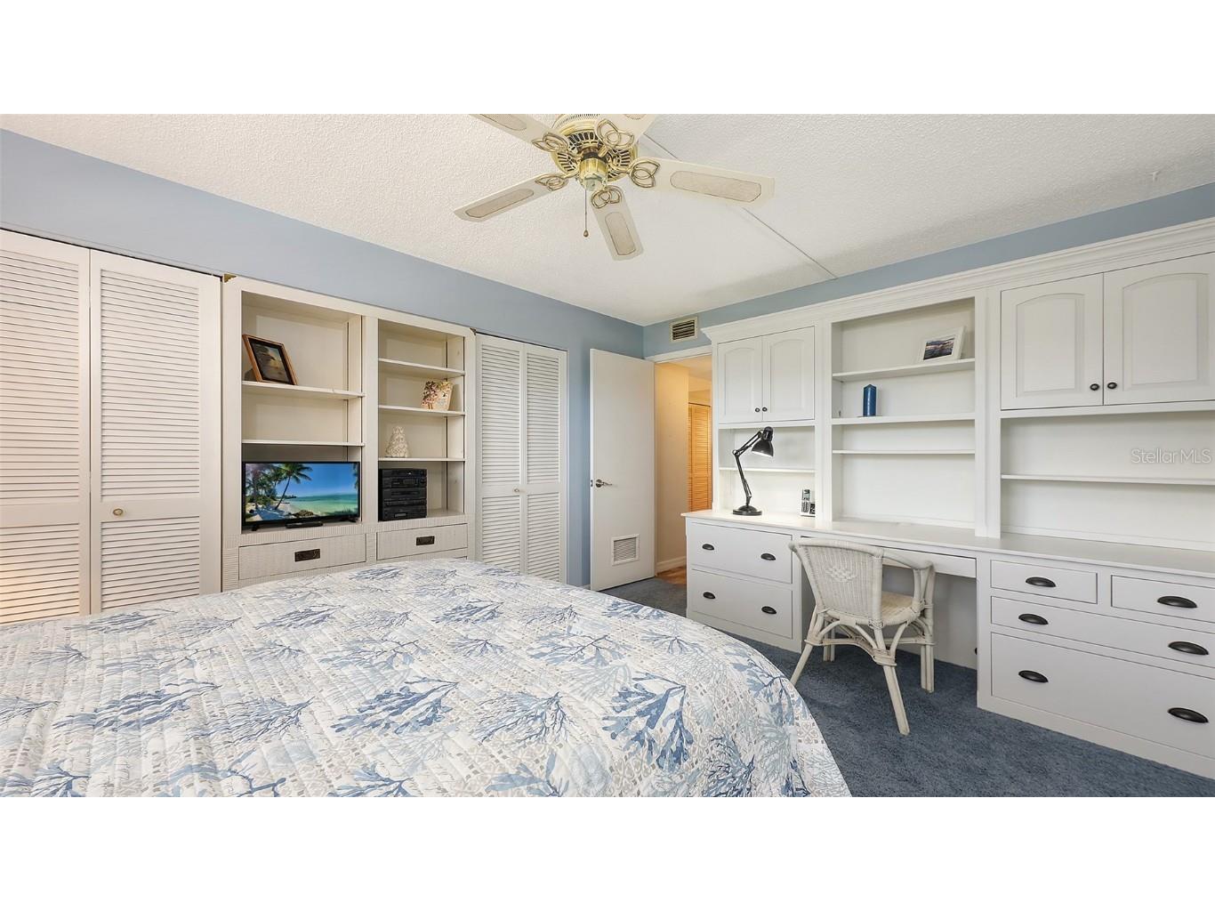 8779 Midnight Pass Road #401H Sarasota FL 34242 - INTERCOASTAL WATERWAY A4661131 image30