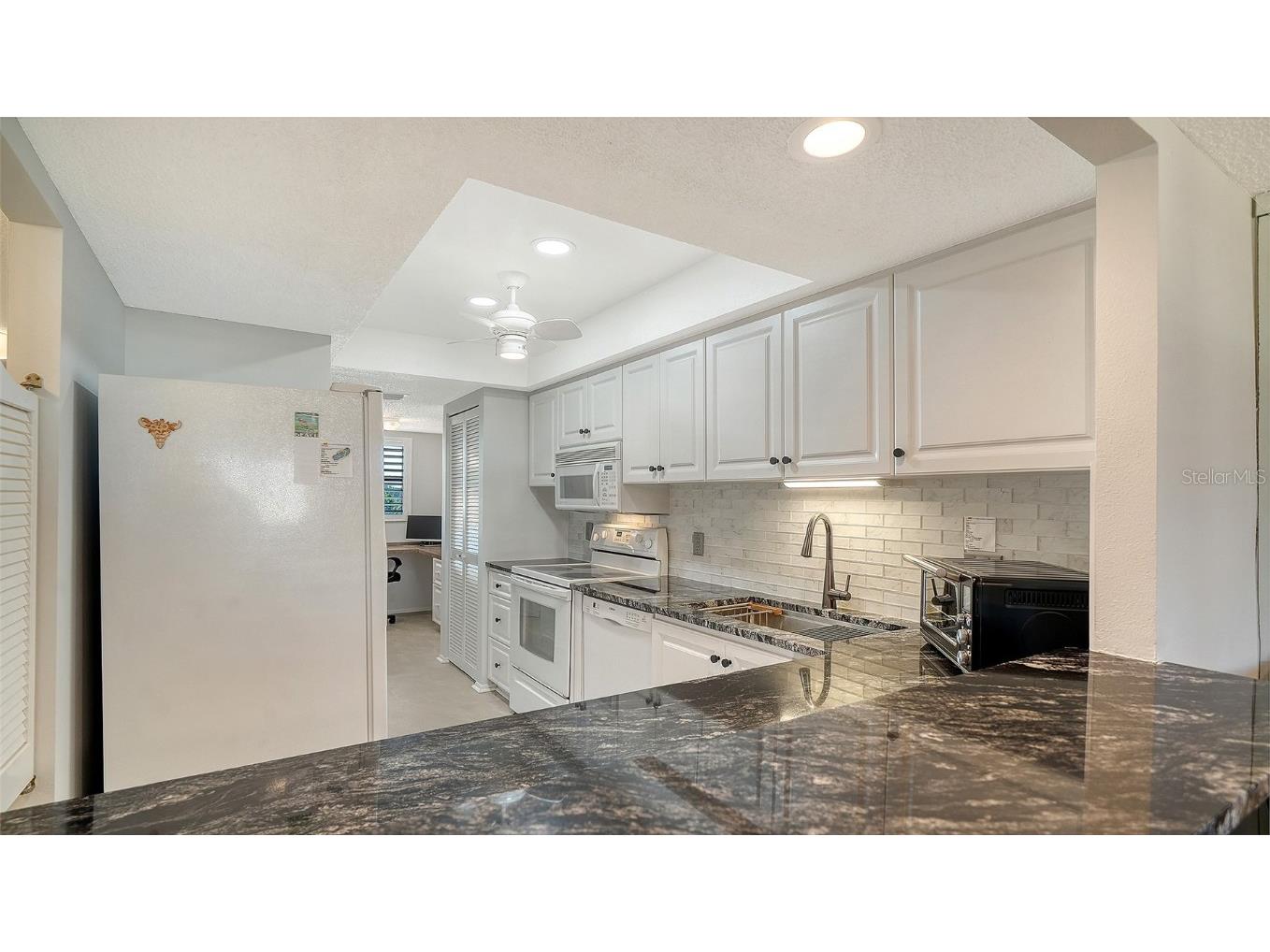 8779 Midnight Pass Road #502H Sarasota FL 34242 - INTERCOASTAL WATERWAY A4673776 image19