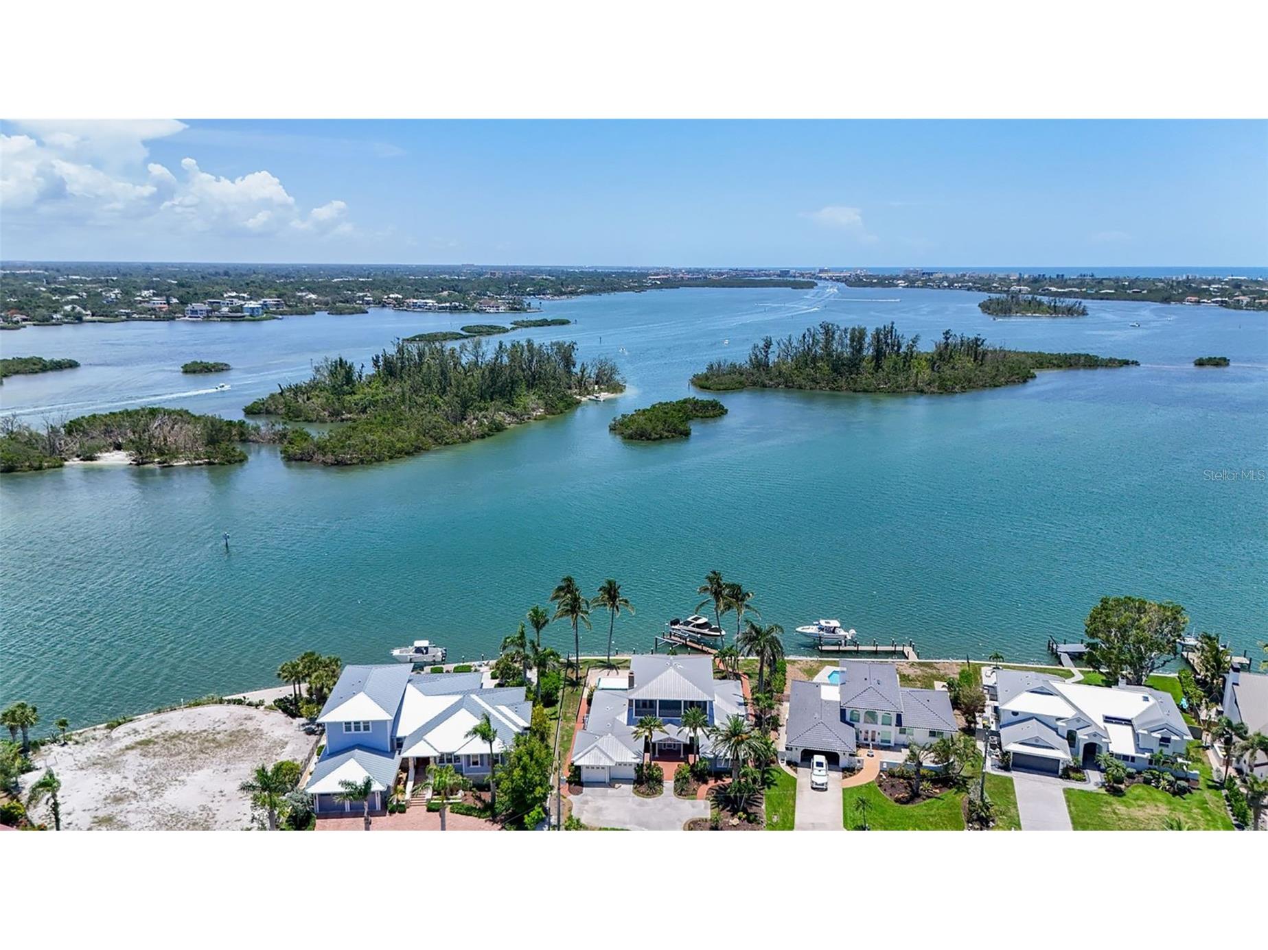 878 Freeling Drive Sarasota FL 34242 A4673685 image1