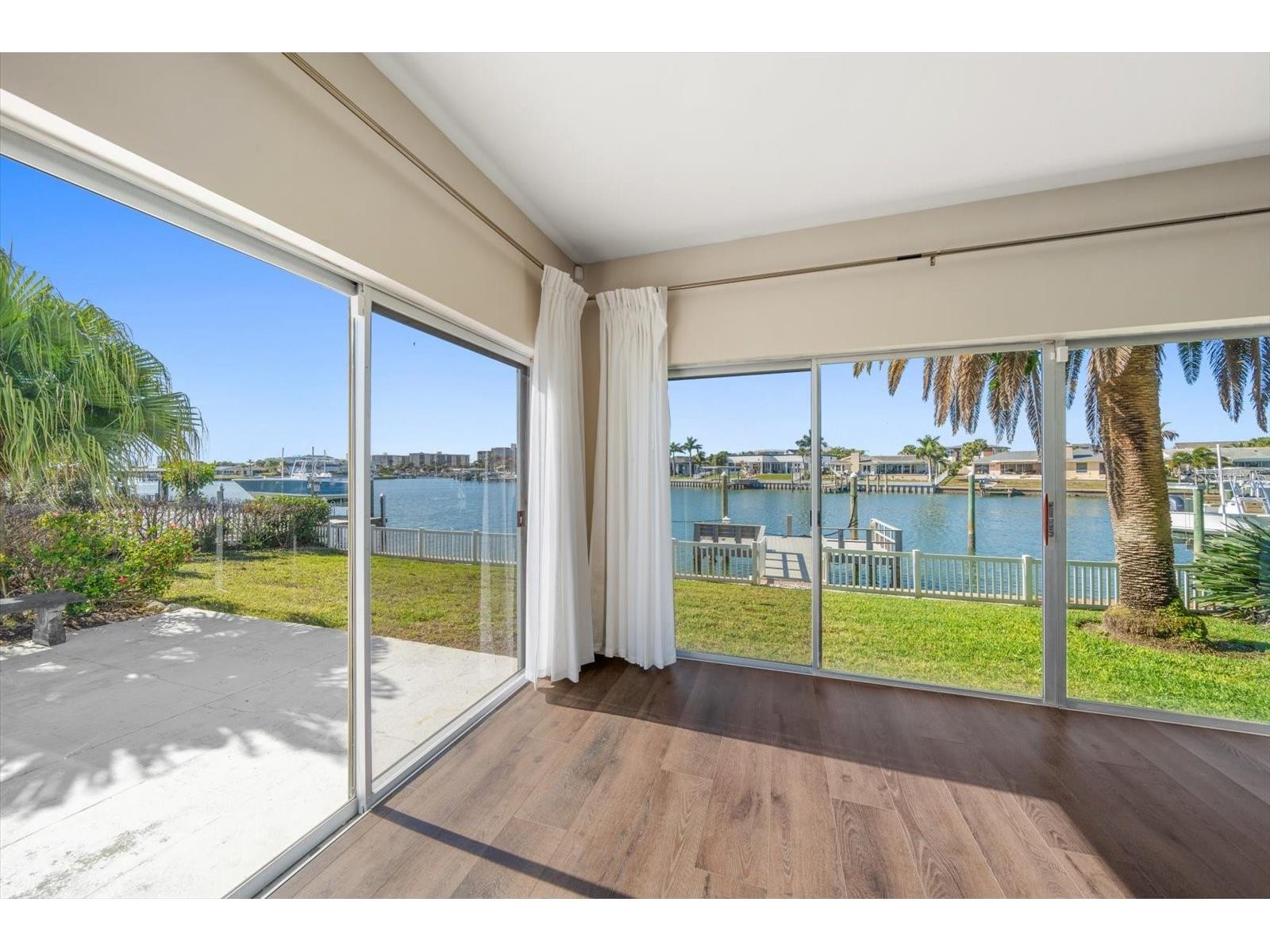 878 Harbor Island Clearwater Beach FL 33767 TB8466691 image15
