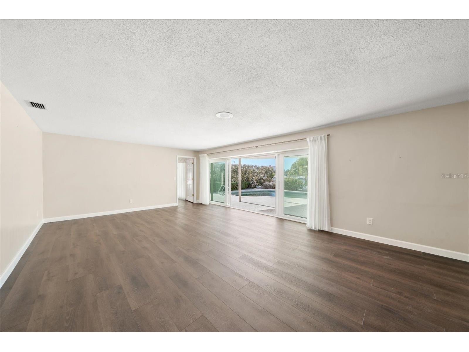 878 Harbor Island Clearwater Beach FL 33767 TB8466691 image27