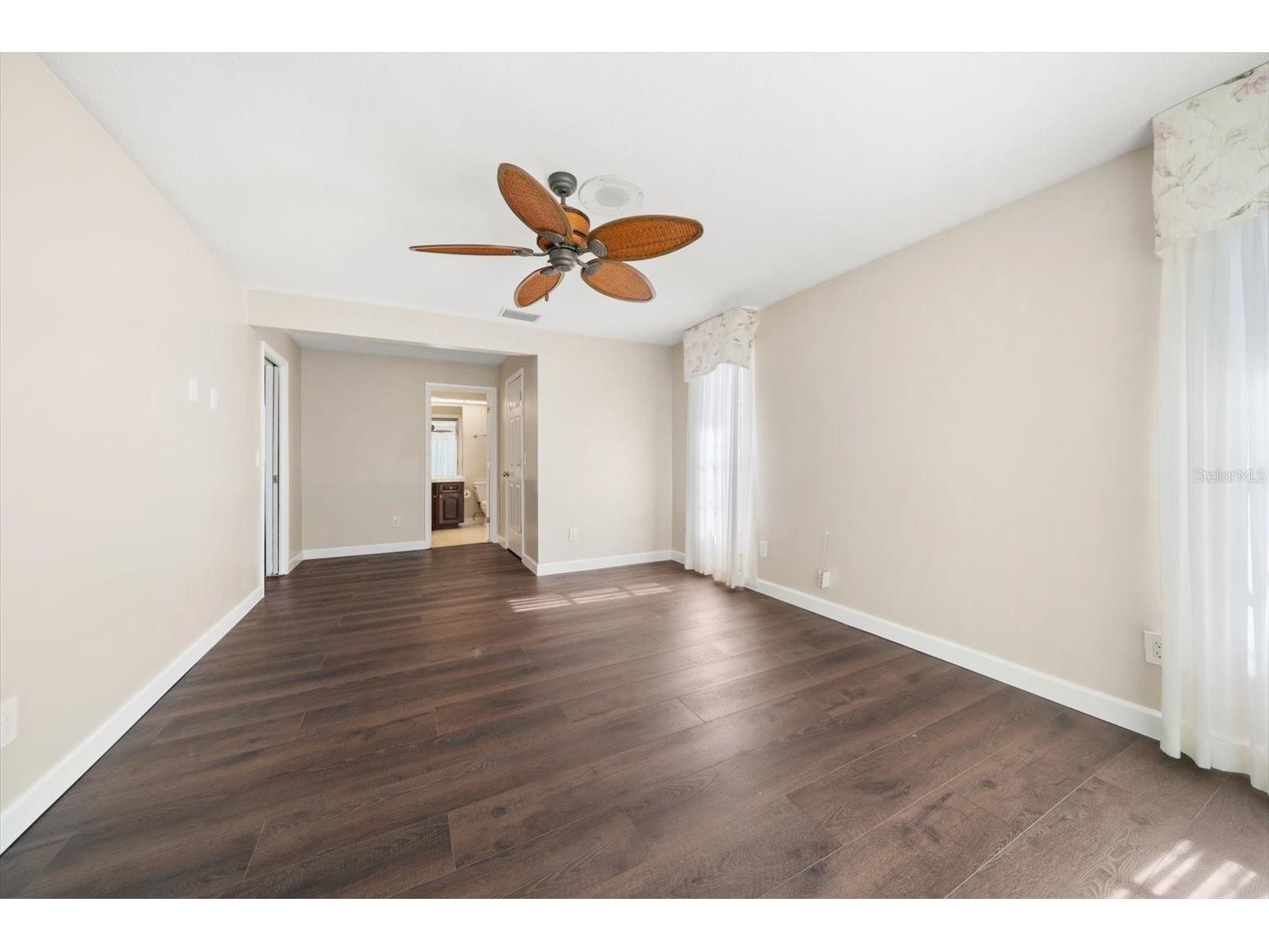 878 Harbor Island Clearwater Beach FL 33767 TB8466691 image29