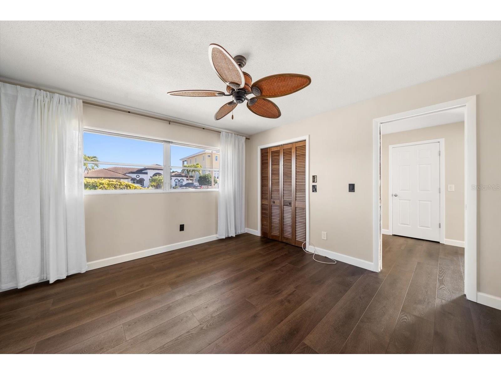 878 Harbor Island Clearwater Beach FL 33767 TB8466691 image32