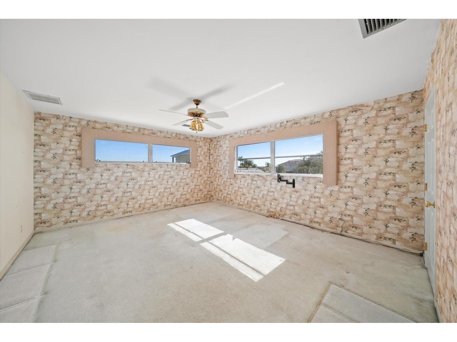878 Harbor Island Clearwater Beach FL 33767 TB8466691 image38