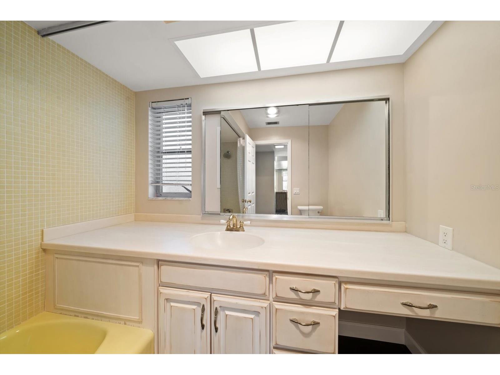878 Harbor Island Clearwater Beach FL 33767 TB8466691 image46