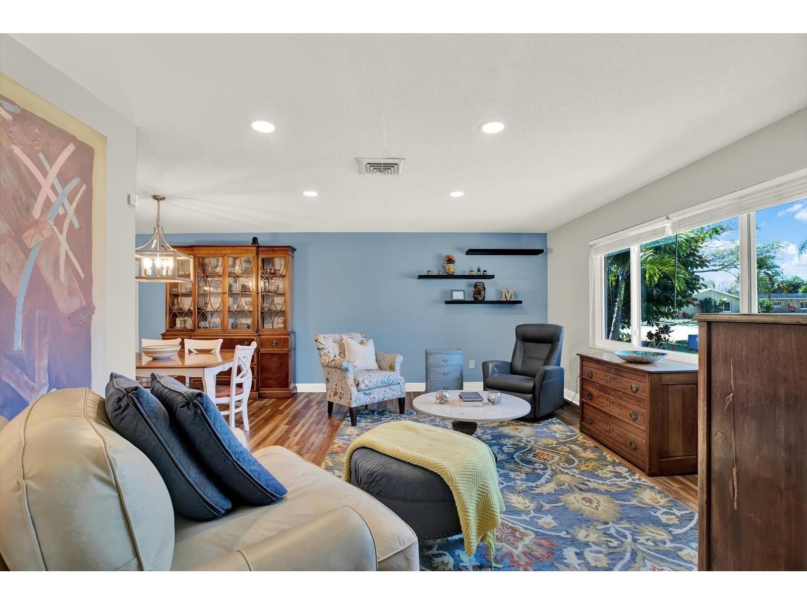 8781 Leona Street Seminole FL 33772 TB8478394 image4