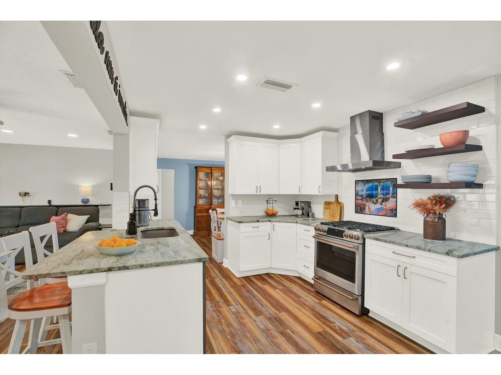 8781 Leona Street Seminole FL 33772 TB8478394 image8