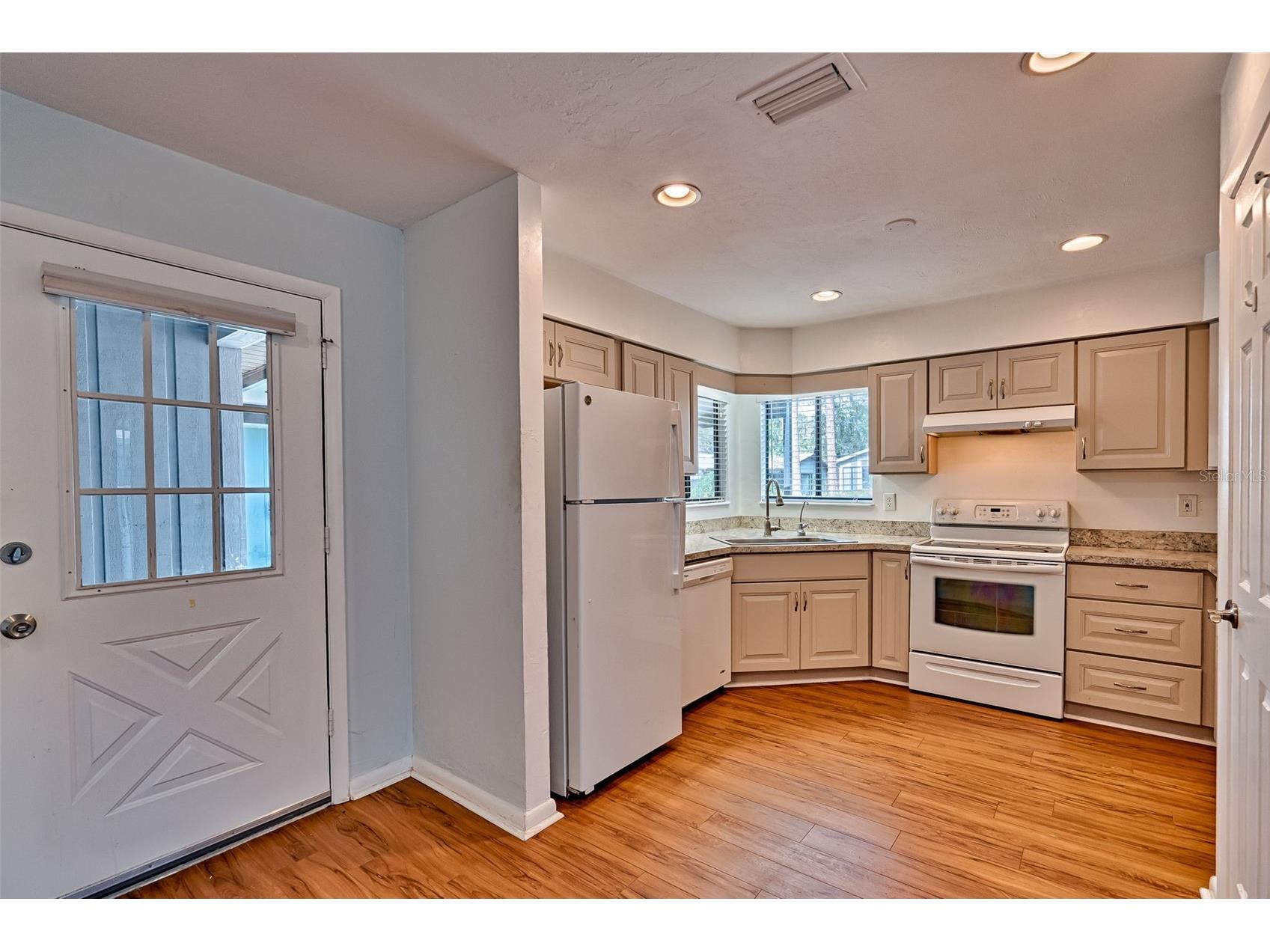 8786 NW 37th Circle Gainesville FL 32653 GC537335 image3