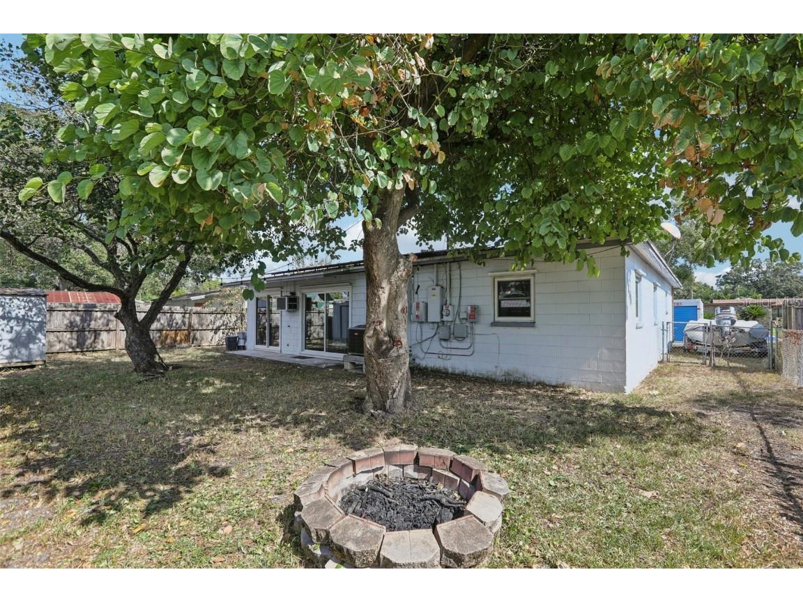 8788 56th Way N Pinellas Park FL 33782 TB8443361 image18