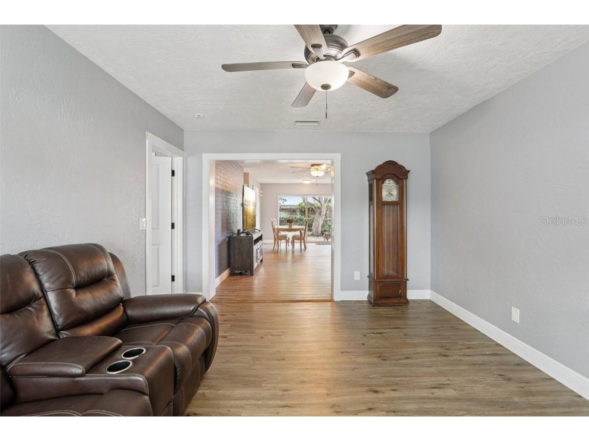 8788 56th Way N Pinellas Park FL 33782 TB8443361 image2