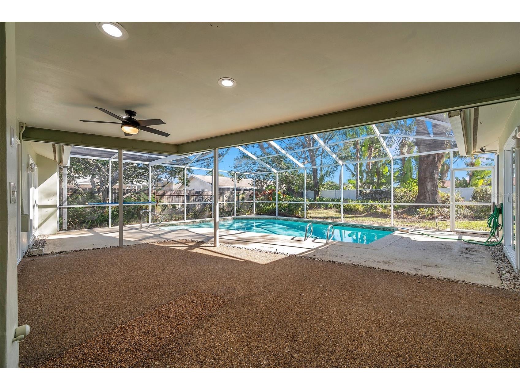 8789 Maplewood Road Seminole FL 33777 TB8497734 image46