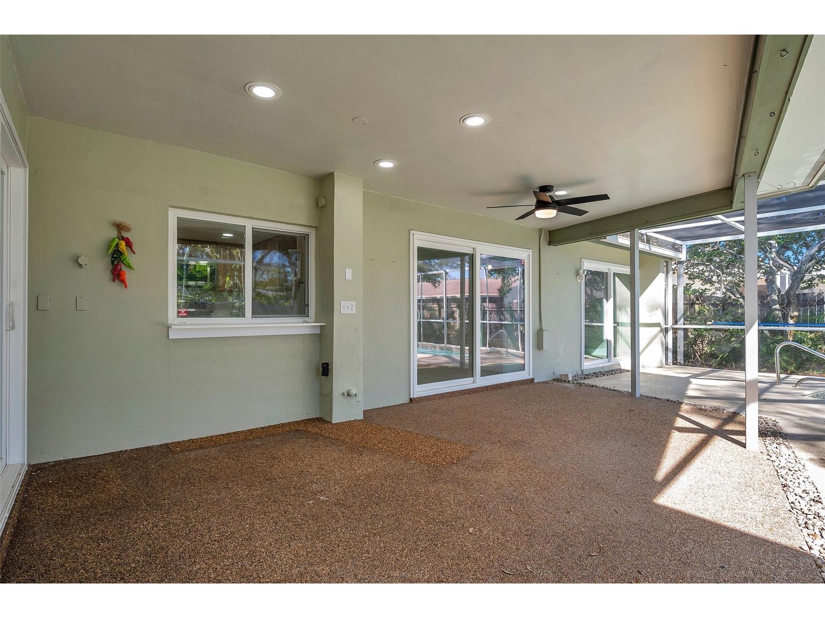 8789 Maplewood Road Seminole FL 33777 TB8497749 image46