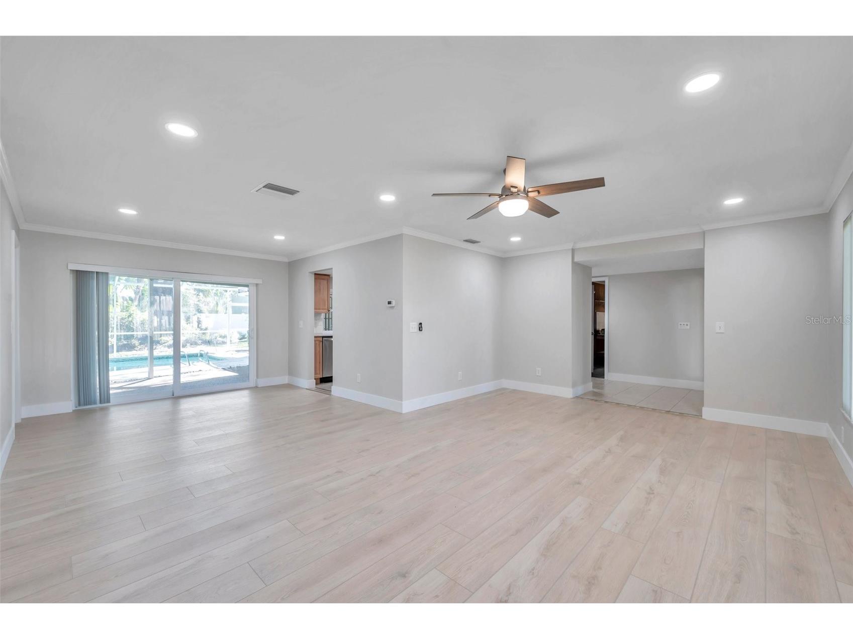 8789 Maplewood Road Seminole FL 33777 TB8497749 image6