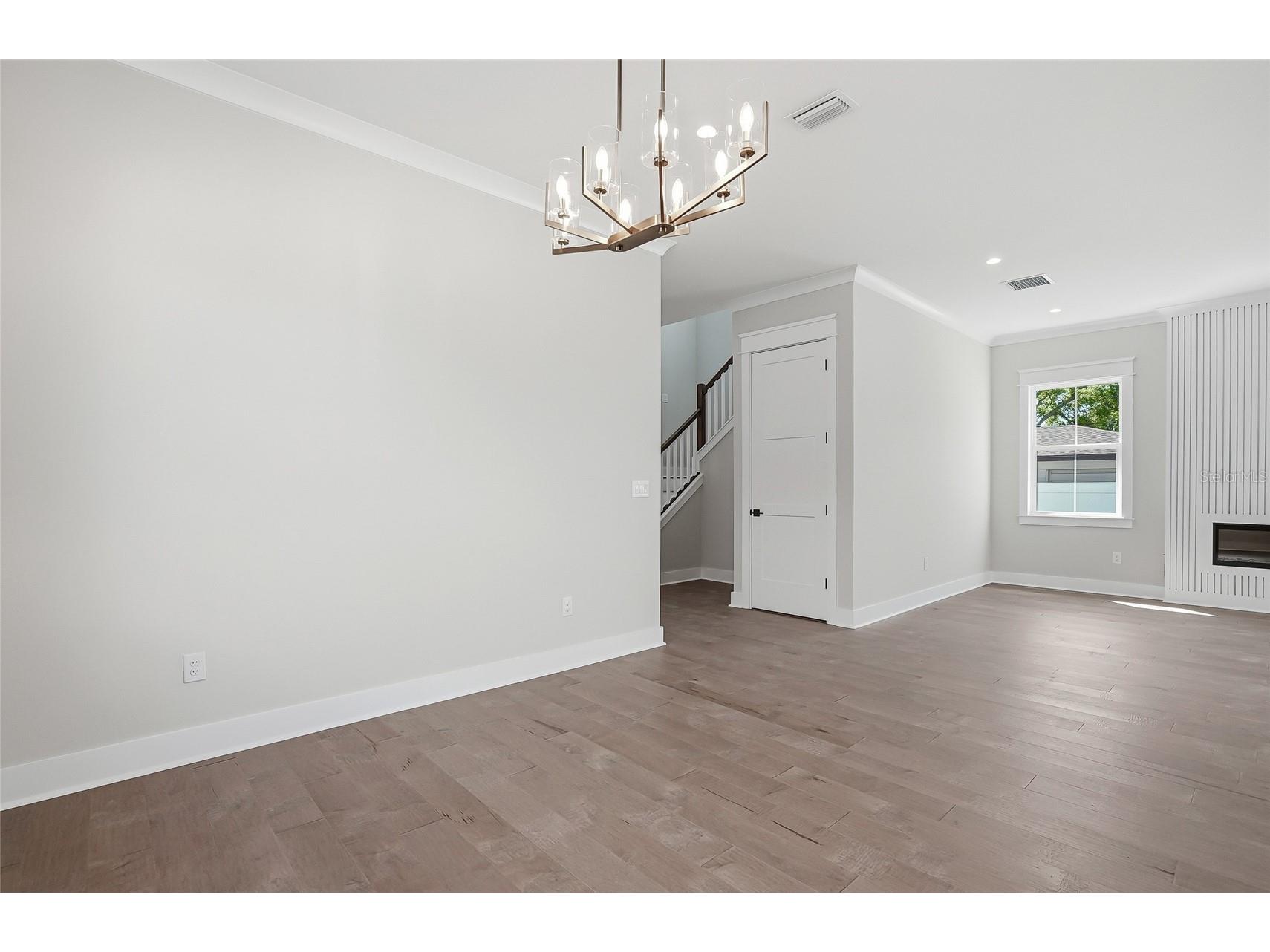 879 53rd Avenue N Saint Petersburg FL 33703 TB8485385 image14