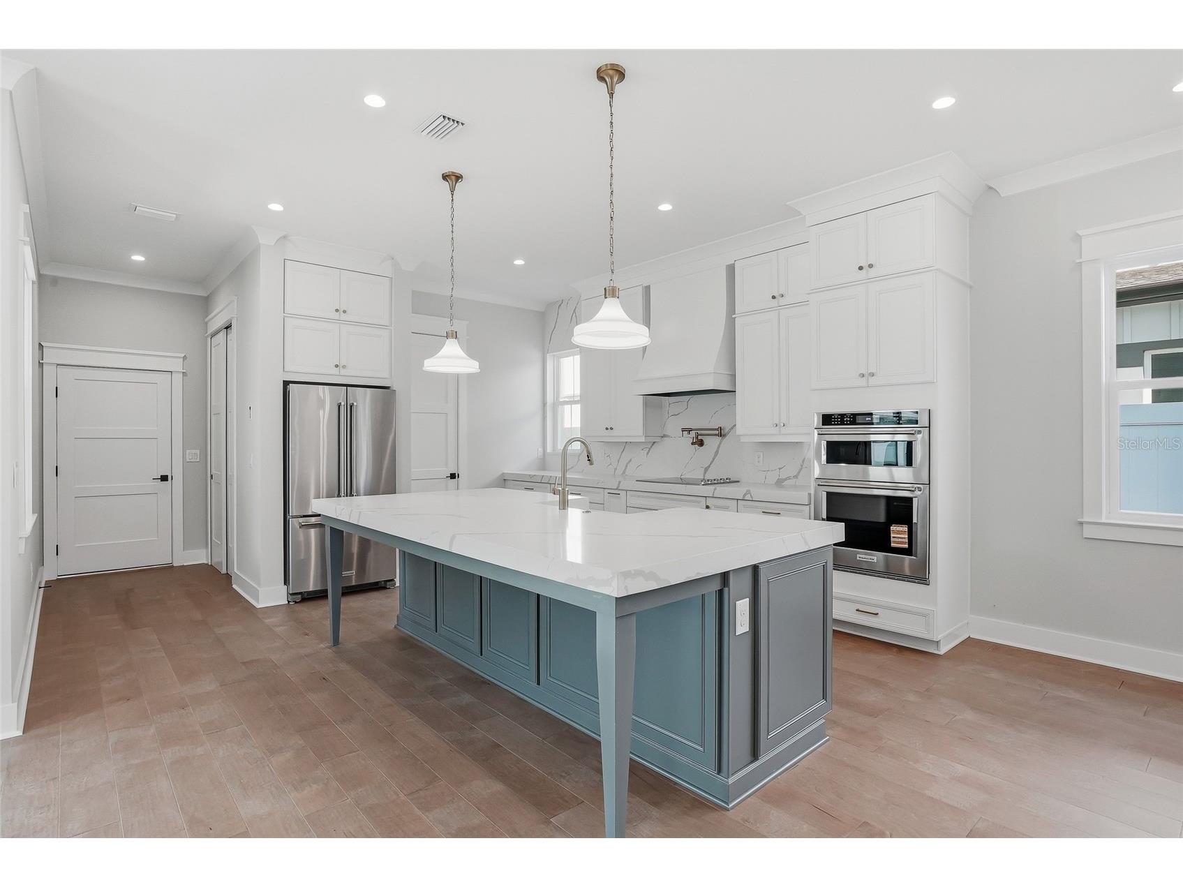 879 53rd Avenue N Saint Petersburg FL 33703 TB8485385 image15