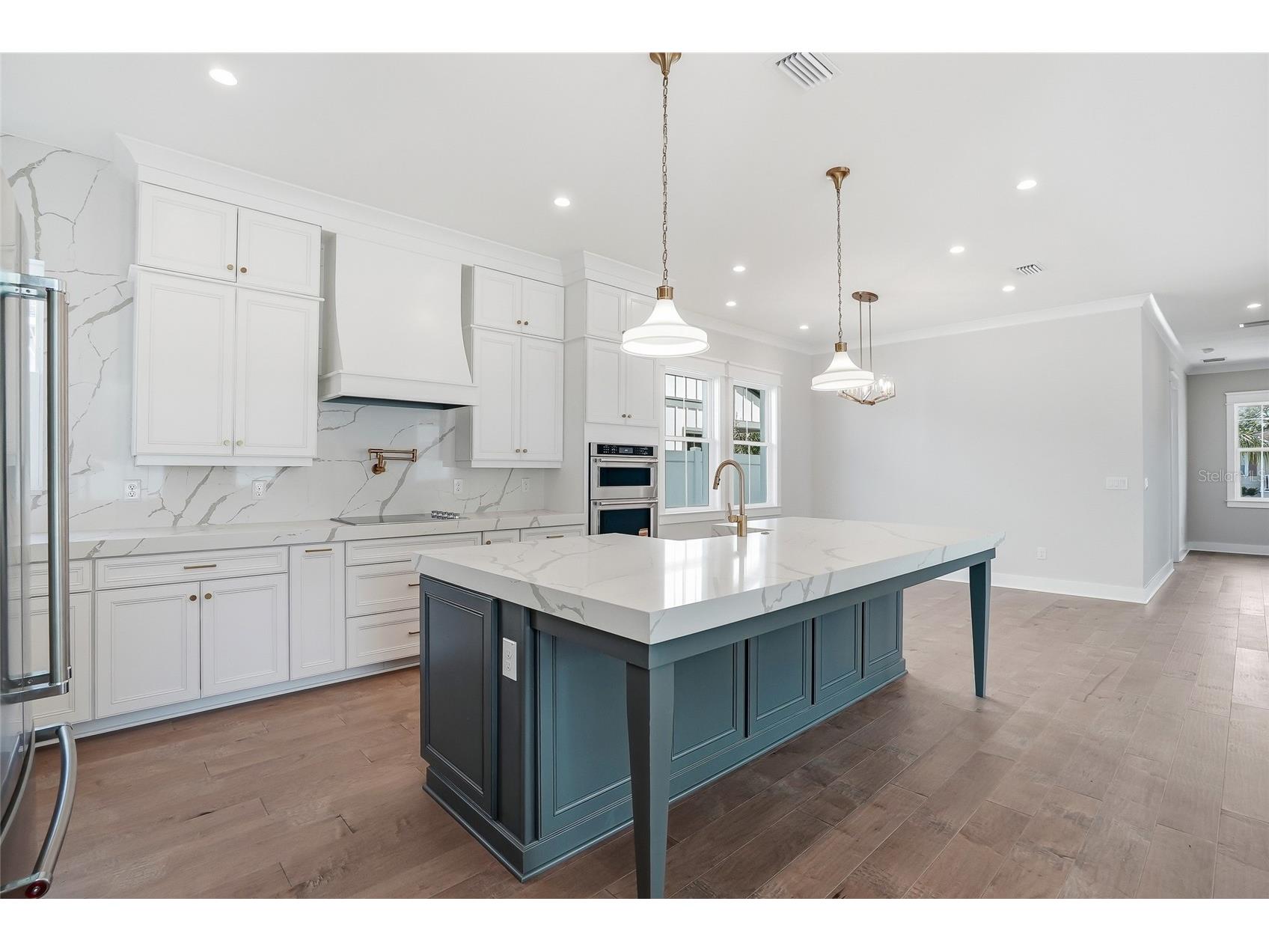 879 53rd Avenue N Saint Petersburg FL 33703 TB8485385 image16