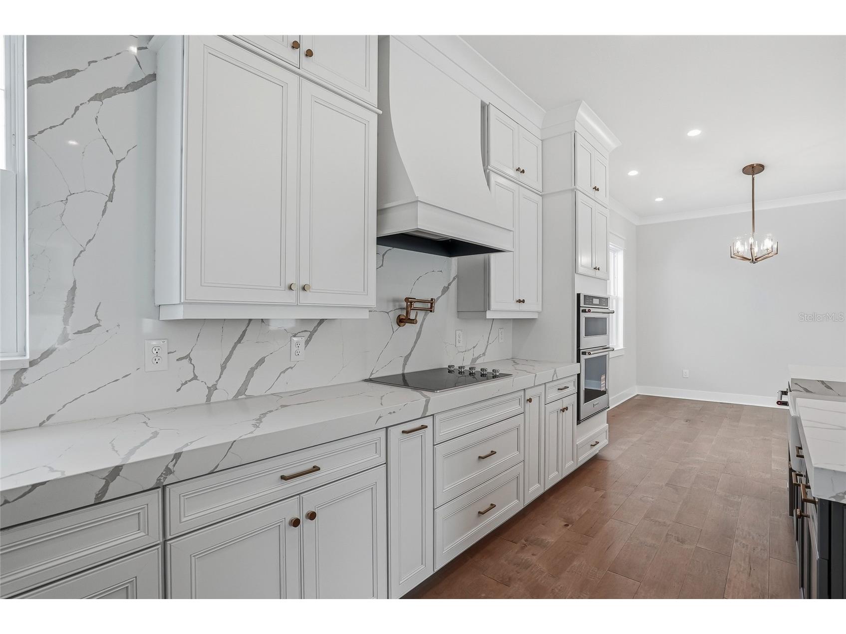 879 53rd Avenue N Saint Petersburg FL 33703 TB8485385 image19