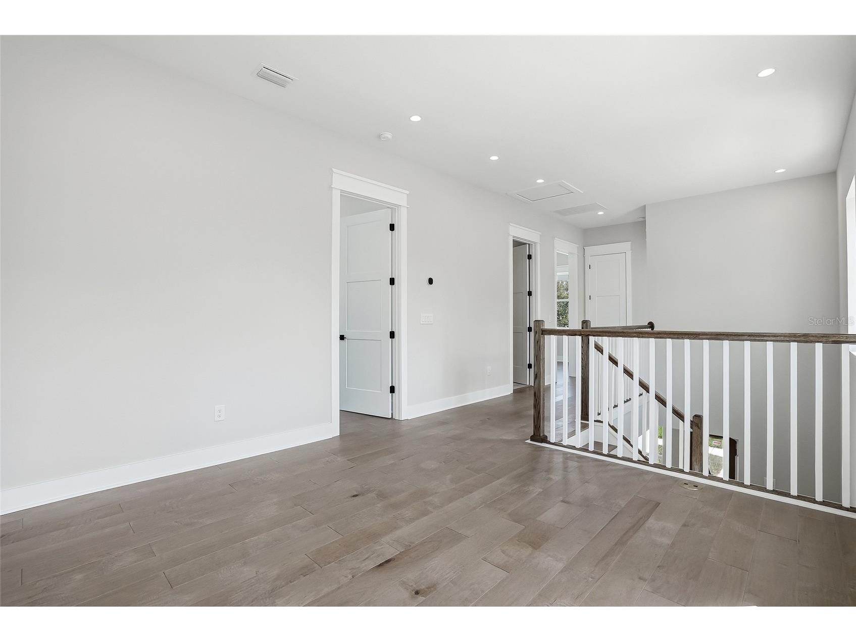 879 53rd Avenue N Saint Petersburg FL 33703 TB8485385 image32