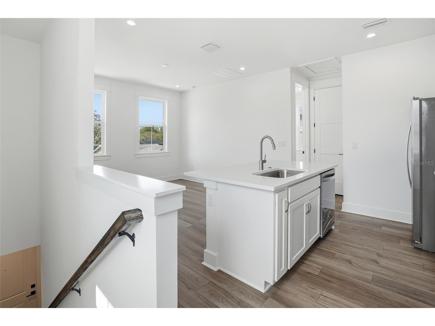 879 53rd Avenue N Saint Petersburg FL 33703 TB8485385 image57