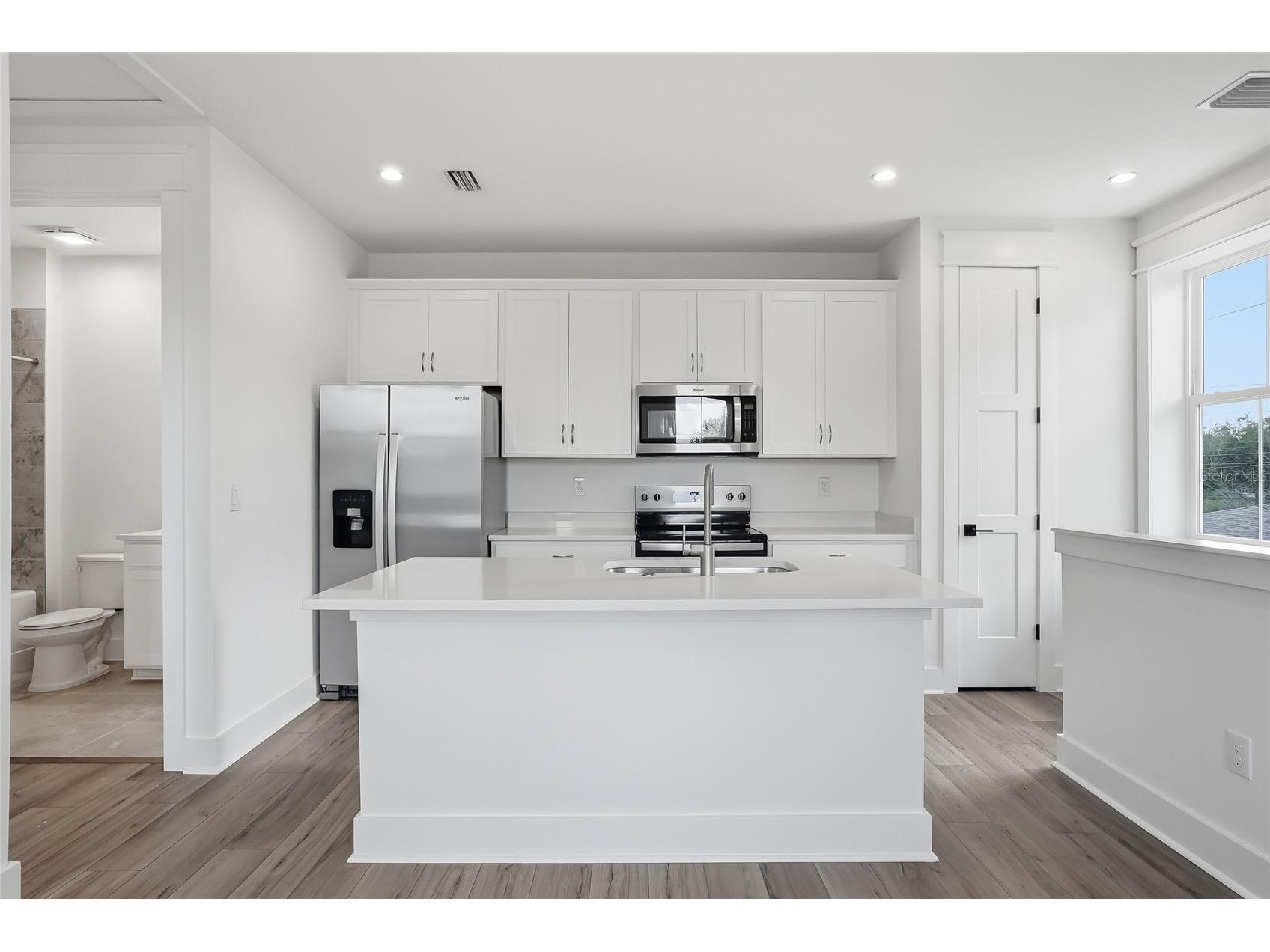879 53rd Avenue N Saint Petersburg FL 33703 TB8485385 image58