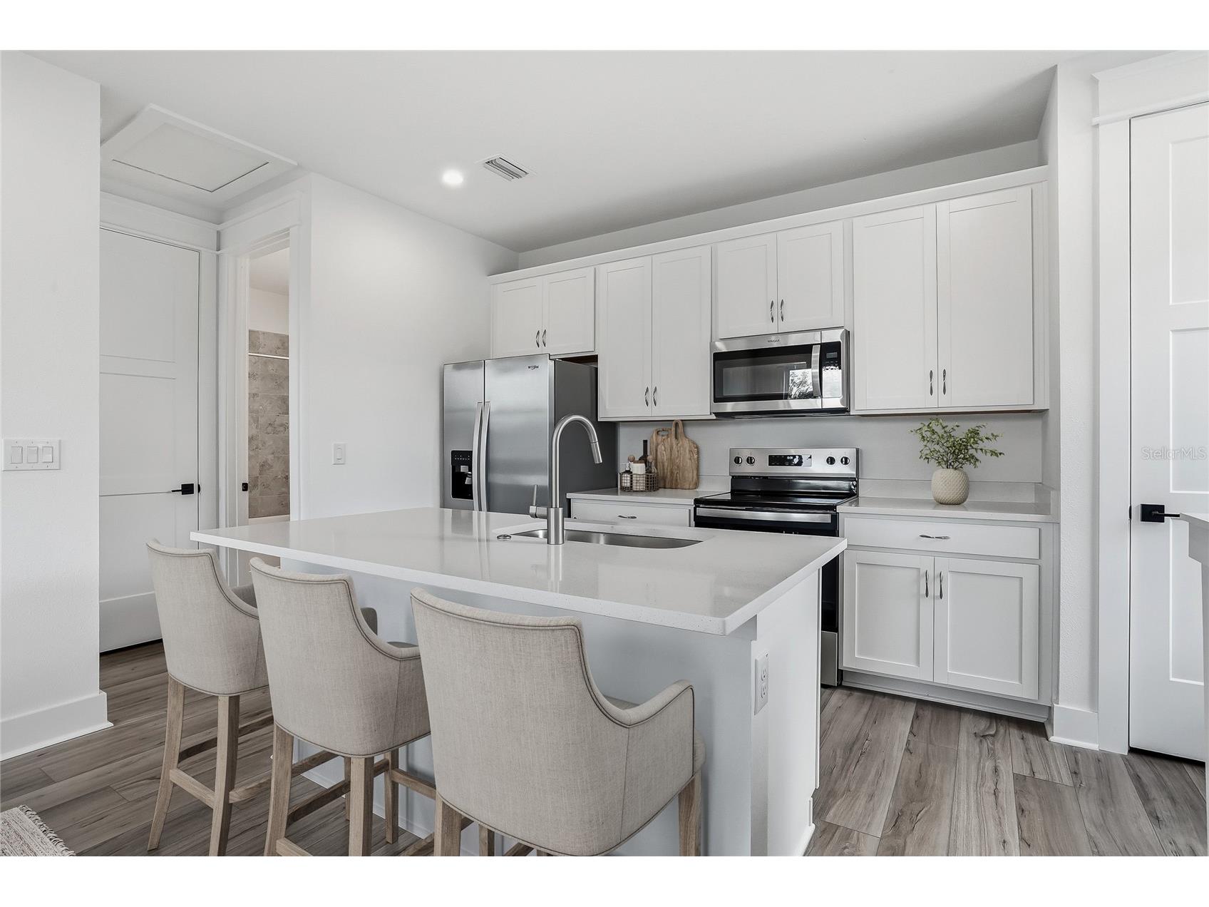 879 53rd Avenue N Saint Petersburg FL 33703 TB8485385 image59