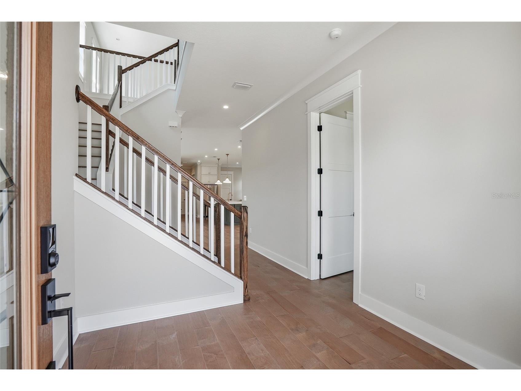 879 53rd Avenue N Saint Petersburg FL 33703 TB8485385 image8