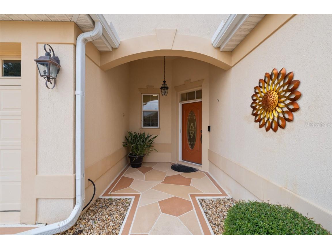 879 Chapman Loop The Villages FL 32162 G5105108 image4